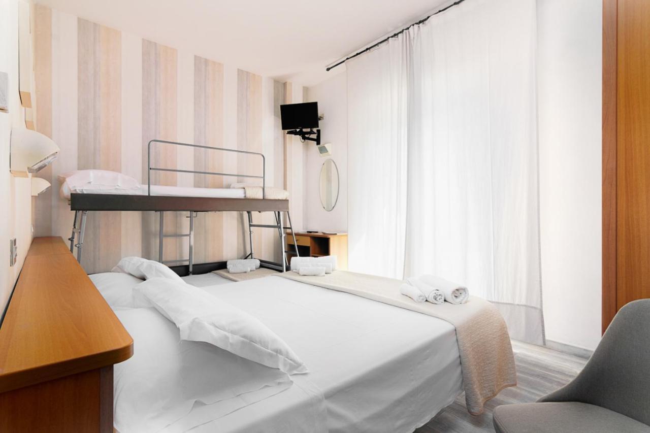 Hotel Arlecchino Риччоне Экстерьер фото